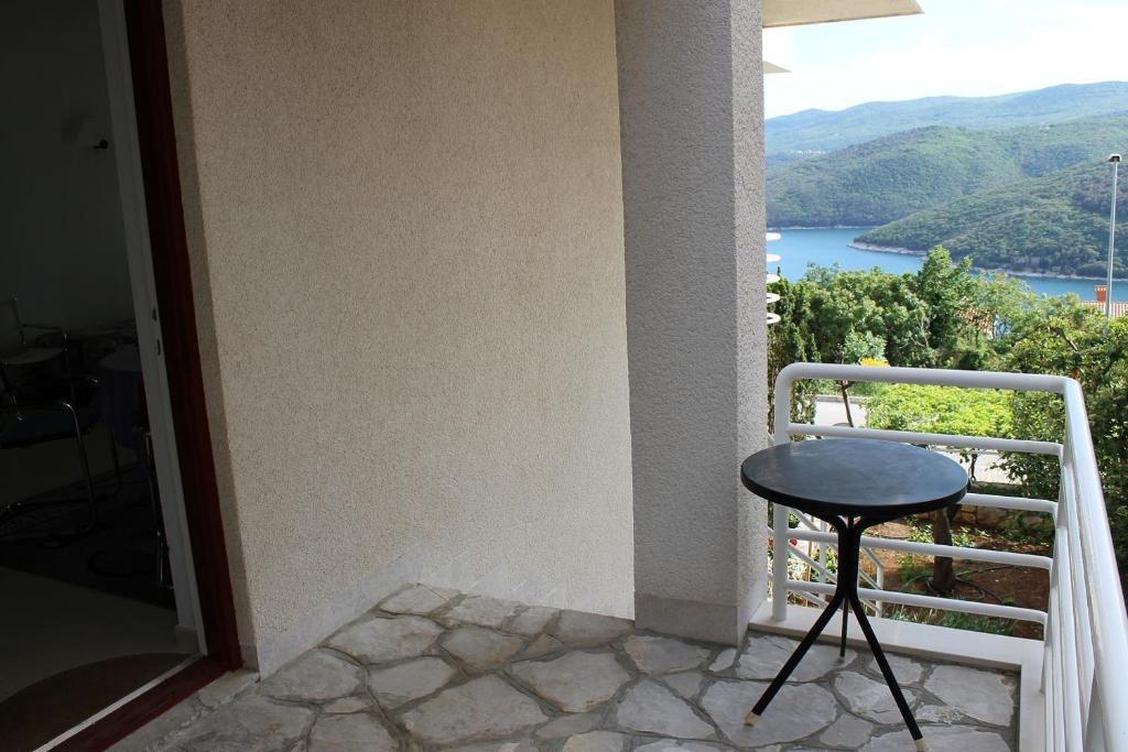 Apartments Vila Marica Rabac Ruang foto