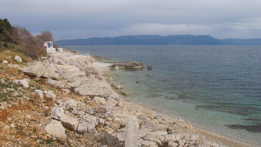 Apartments Vila Marica Rabac Bagian luar foto